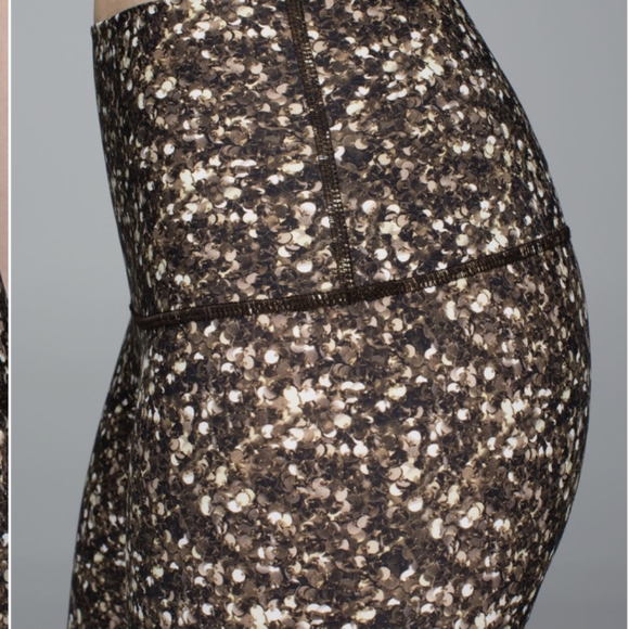 Lululemon Shine Tight (Roll Down) Shimmy Shimmer Multi like new - Picture 8 of 13